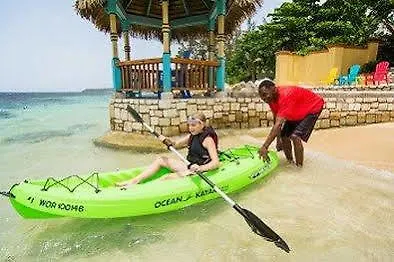 Hermosa Cove Villa Resort & Suites Ocho Rios Jamaica