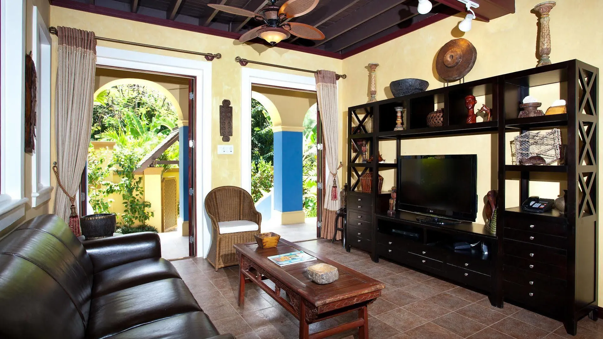 Hermosa Cove Villa Resort & Suites Ocho Rios