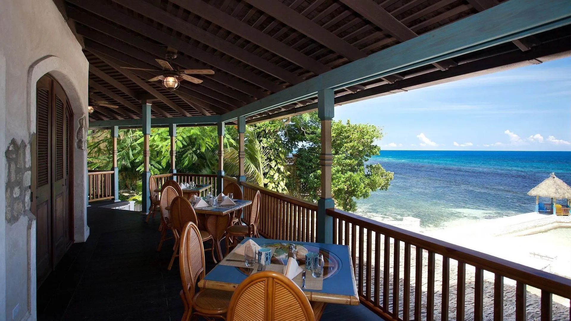Hermosa Cove Villa Resort & Suites Ocho Rios 5*,  Jamaica