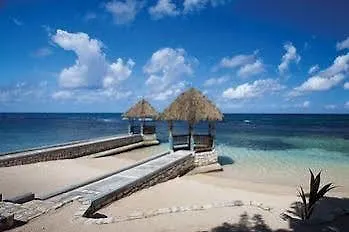 Hermosa Cove Villa Resort & Suites Ocho Rios