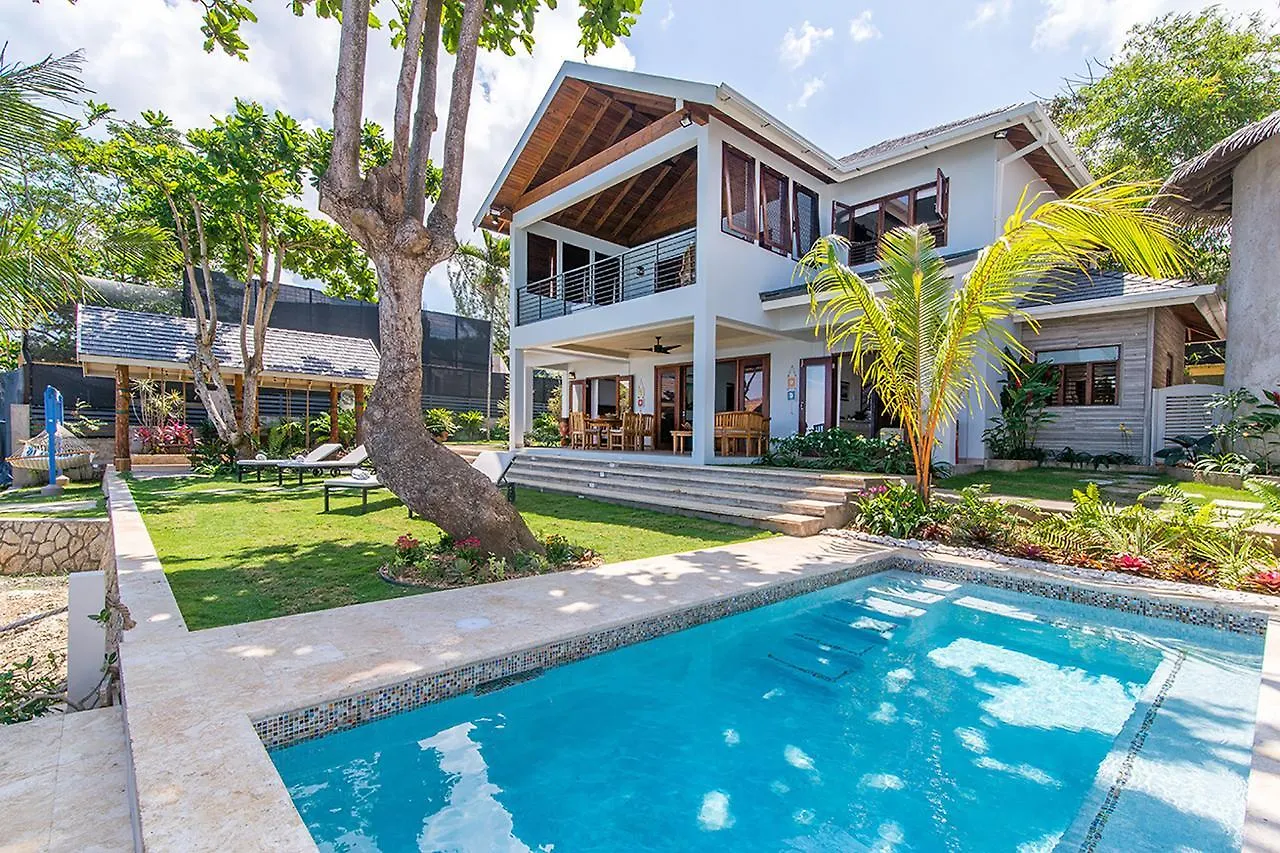 Hermosa Cove Villa Resort & Suites Ocho Rios Jamaica