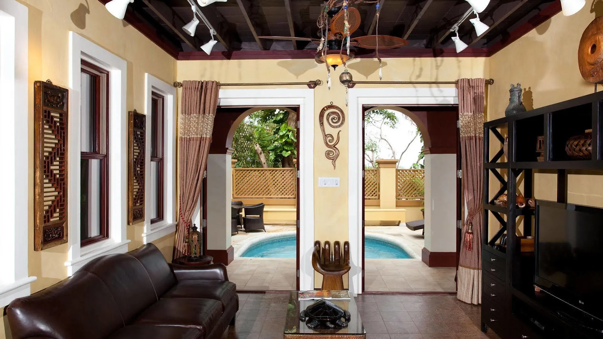 Hermosa Cove Villa Resort & Suites Ocho Rios 5*,  Jamaica